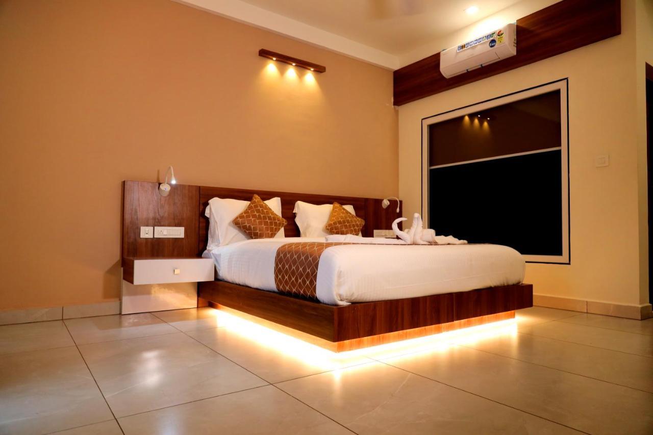 Blue Peaks Holiday Home Munnar Buitenkant foto