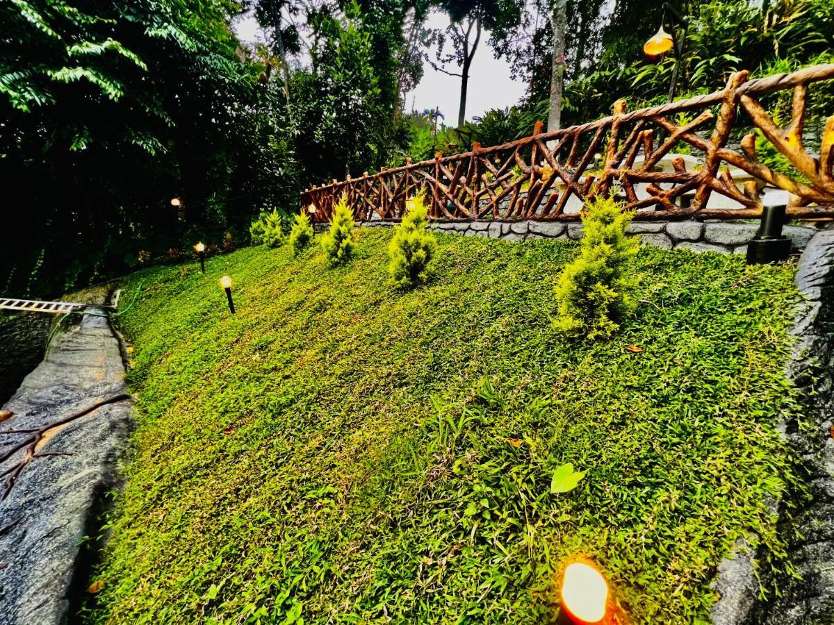 Blue Peaks Holiday Home Munnar Buitenkant foto